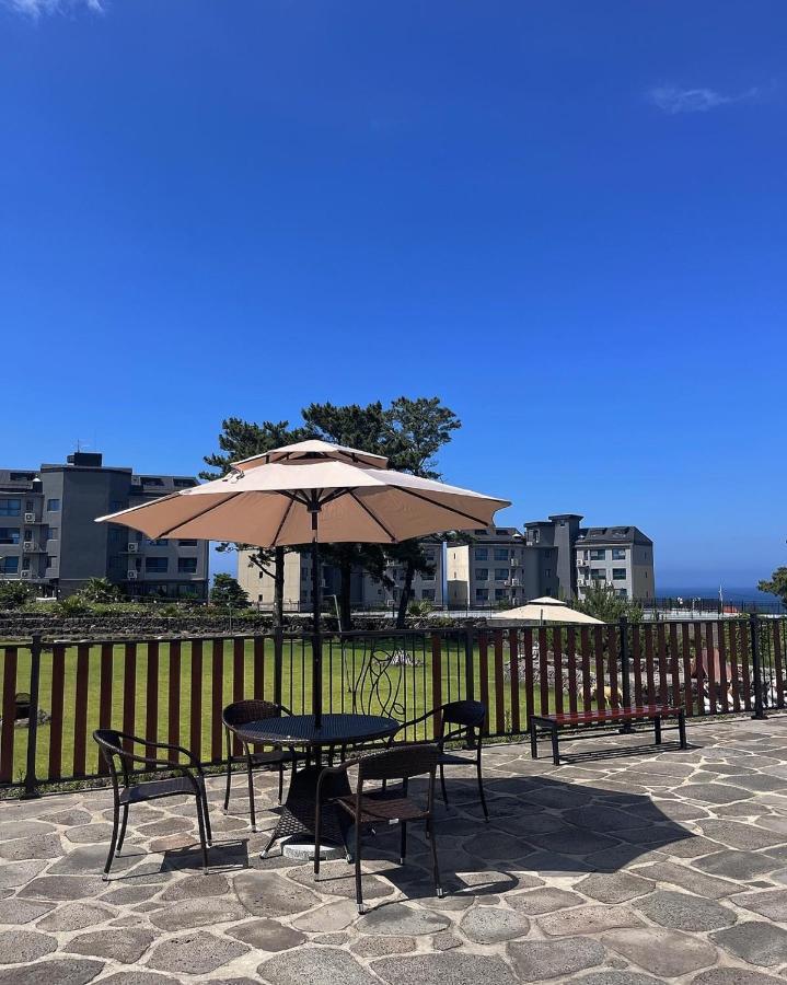 Villa De Aewol Jeju Exteriör bild