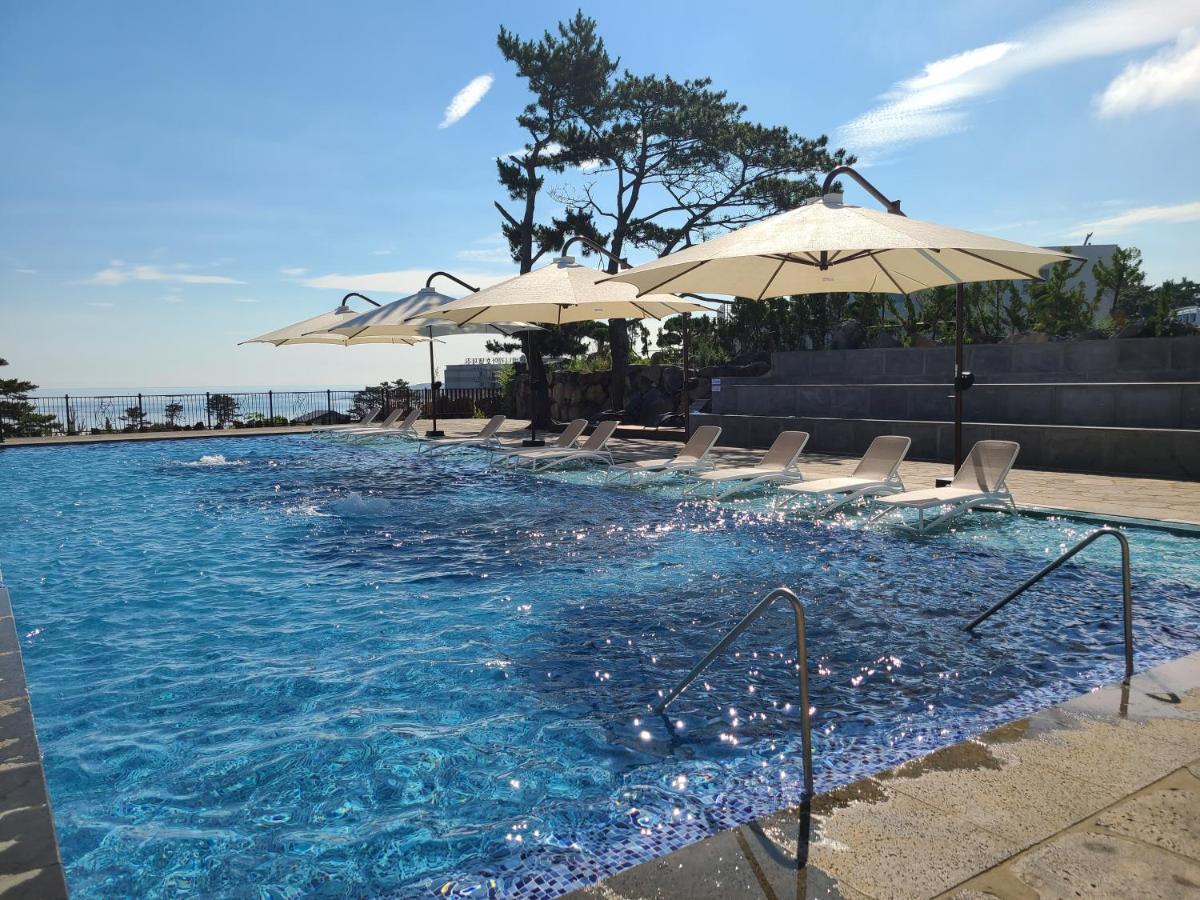 Villa De Aewol Jeju Exteriör bild